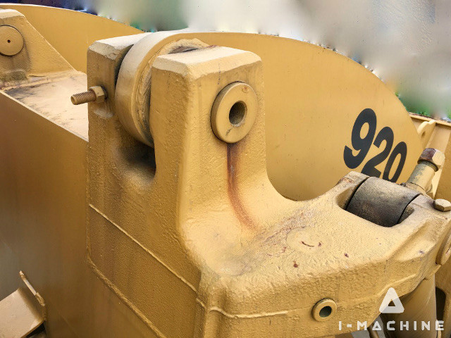 CATERPILLAR 920