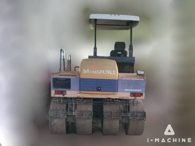 HITACHI RT205