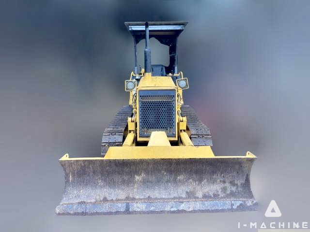 KOMATSU D21A