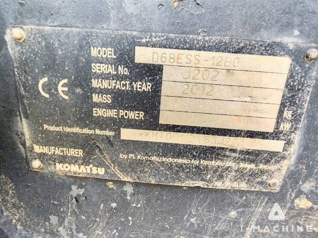KOMATSU D68ESS-12E0