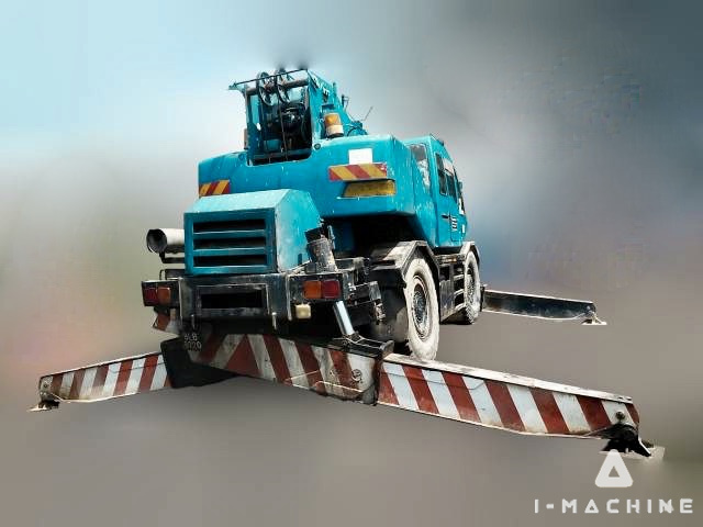 KOBELCO RK250-3