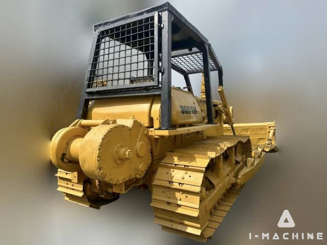 KOMATSU D60EM