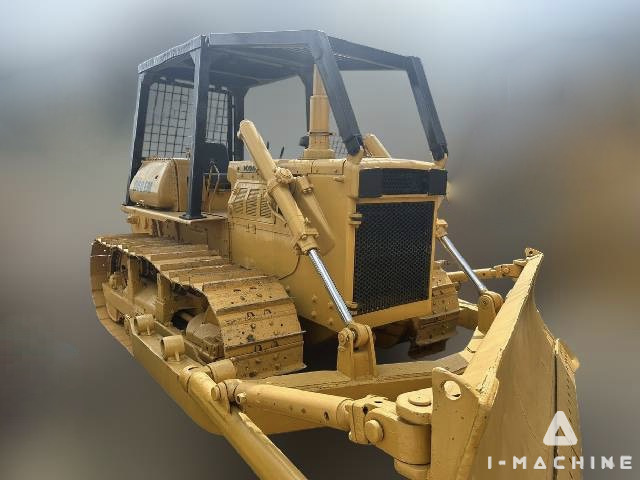 KOMATSU D60EM