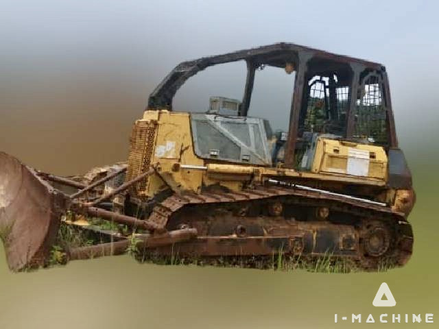 KOMATSU D68ESS-12E0