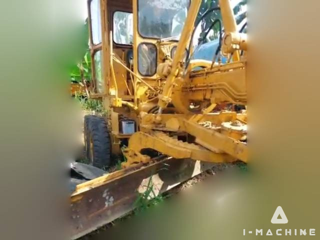 KOMATSU GD313