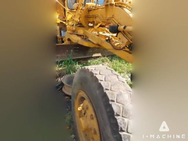 KOMATSU GD313