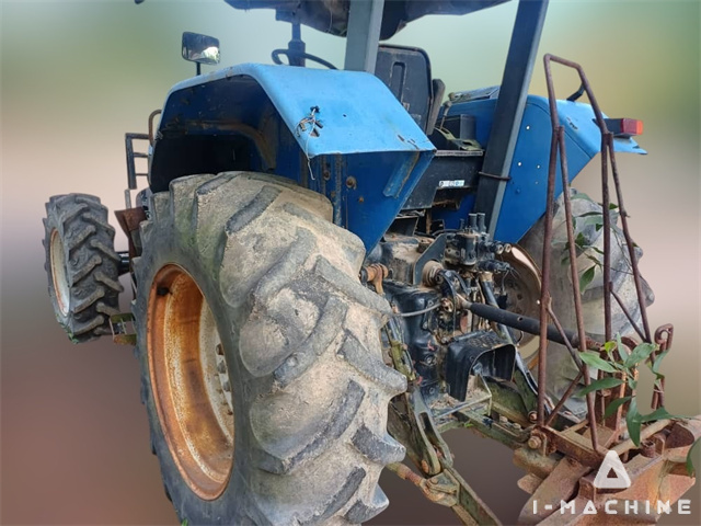 NEW HOLLAND TS6020