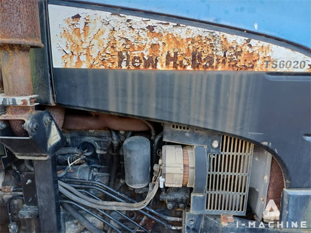 NEW HOLLAND TS6020