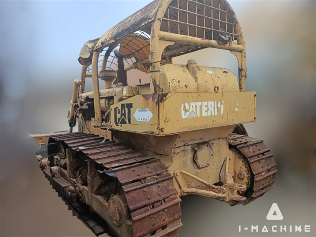 CATERPILLAR D6C