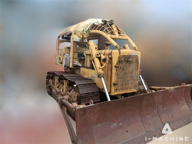 CATERPILLAR D6C