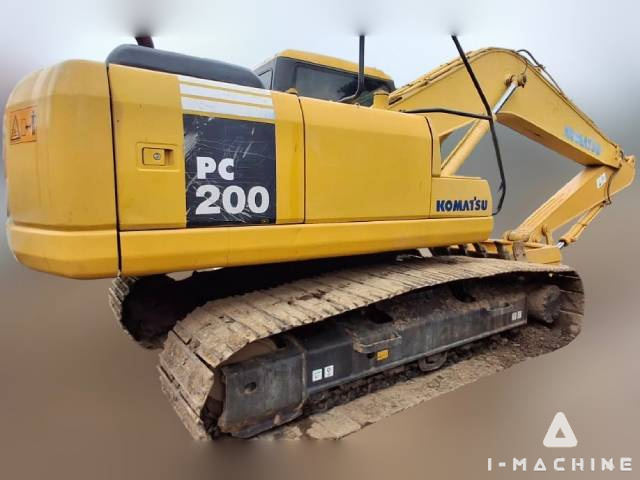 KOMATSU PC200-7