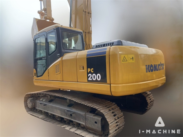 KOMATSU PC200-7