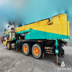 Cranes KATO NK200H-V Mobile Crane MALAYSIA, JOHOR