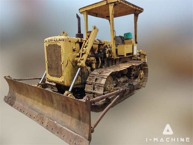 CATERPILLAR D4