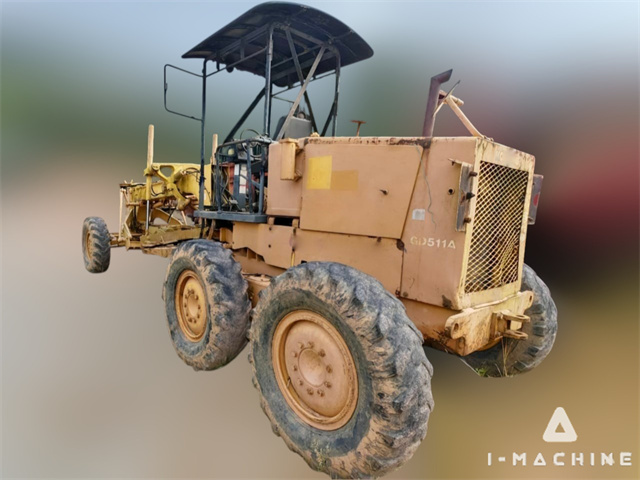 KOMATSU GD511A-1