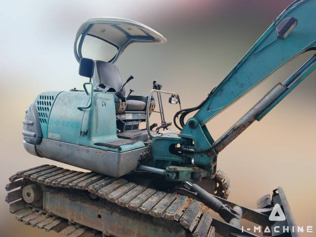 KOBELCO SK035